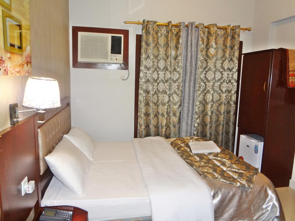 Al Sabkha Hotel Dubai Room photo